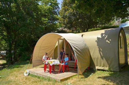 Camping Les Terrasses du Lac - Coco Sweet 16m² (2 bedrooms) without toilet blocks - Photo 1