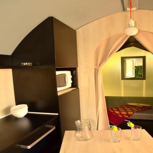 Camping Les Terrasses du Lac - Coco Sweet 16m² (2 bedrooms) without toilet blocks - Photo 5