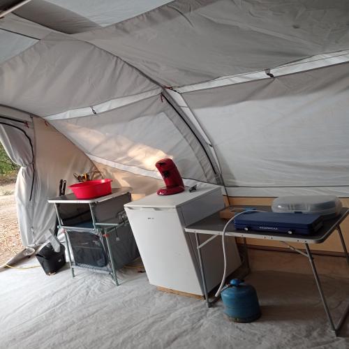 Camping Le Roc del Rey - Tente équipée 4 personnes - Photo 1