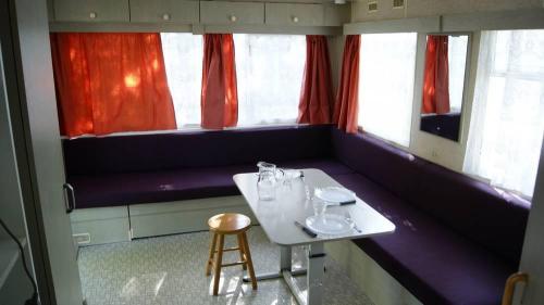 Camping Le Roc del Rey - Mobile-home 2 bedrooms - Photo 3