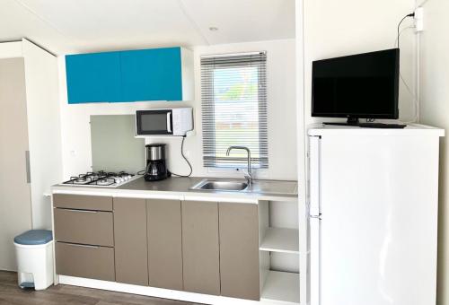Camping Les Prés de la Mer - Mobilhome Malaga - Photo 4