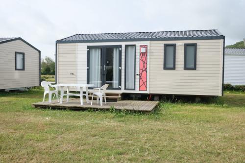 Camping Les Prés de la Mer - Mobile home Bahia 2 bedrooms / Terrace and TV - Photo 1