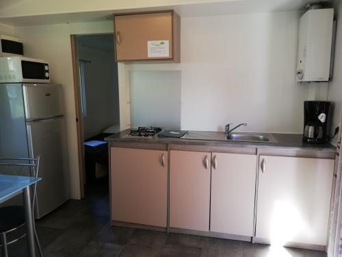 Camping Audinac les Bains - Mobil home SENCILIO with toilet - Photo 3
