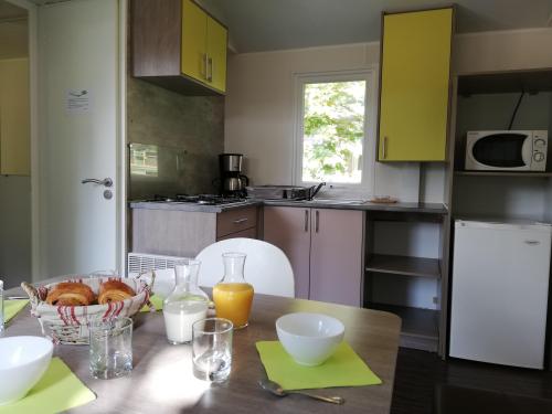 Camping Audinac les Bains - Mobil home - 2 Rooms - Photo 5