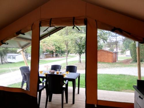 Camping Audinac les Bains - Tent Lodge - Photo 3