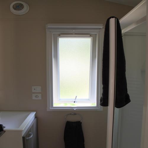 Camping Les Acacias - Mobil-home 2 bedrooms 32m² + terrace 8 m² - Photo 9