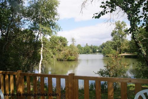 Flower Camping Les Étangs Mina*** - Mobil home by a pond Comfort 29m² (2 bedrooms) terrace - Photo 5