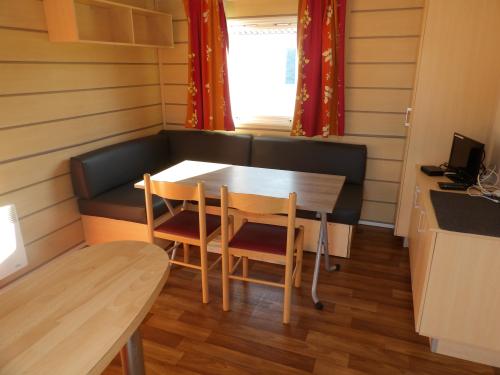 Flower Camping Les Étangs Mina*** - Mobil home Comfort 29m² (2 bedrooms) terrace - Photo 1