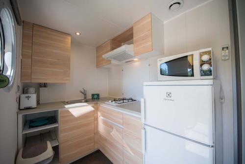 Camping des Mûres - Mobile home Premium Vinyards side - Photo 5