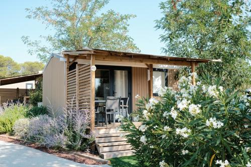 Camping des Mûres - Mobile home Premium Plus Vineyard - Photo 1