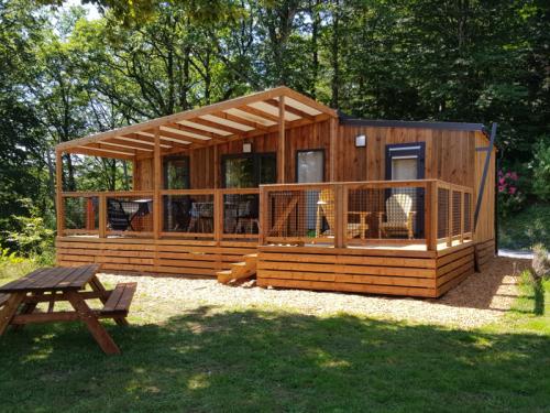 Camping Le Plô - Eco-Lodge Manyara 34 m², 2 Bedrooms, 2 Bathrooms (beds made on arrival, no extra charge) - Photo 1