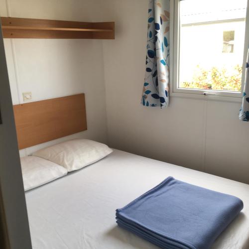Camping Les Pommiers d'Aiguelèze - Mobile home IRM 2 bedrooms - 28 m² - Photo 4