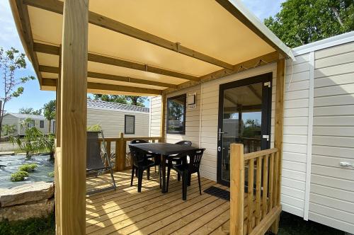 Camping Les Pommiers d'Aiguelèze - Air-conditioned Mobil-Home - Photo 1