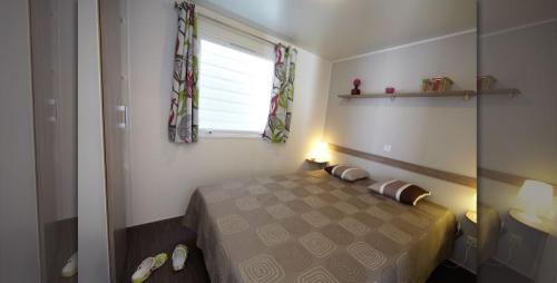 Flower Camping La Clairière - Les cottages résidents trois chambres - Photo 5