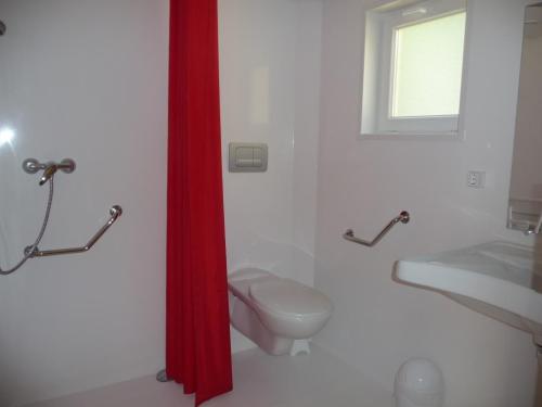 Camping Landes Azur - Mobile home - 2 bedrooms - adapted to the people with reduced mobility - Photo 3