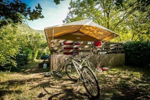 Camping Le Mouretou - Canvas bungalow 20 m² / 2 bedrooms - without toilet blocks - Photo 1