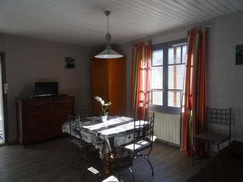 Camping Le Mouretou - Holiday Home 2 bedrooms - Photo 2