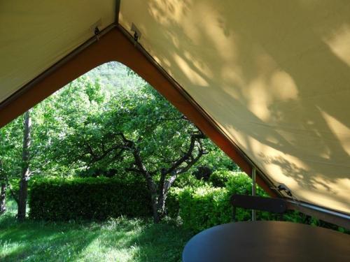 Camping Le Mouretou - CANADA TRECK 12m² / 1 bedrooms - without toilet blocks - Photo 2