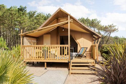 Flower Camping Du Lac De Thésauque - Wood Lodge 26m² (2ch.-4pers.) + Terrasse (Avec sanitaires) - Photo 7