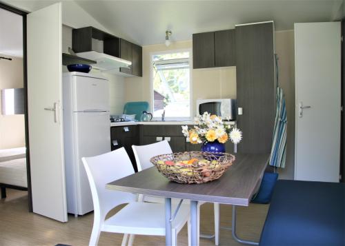 Camping PRADELONGUE - Mobile Home OPHEA 26m² - Photo 3