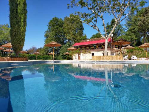 Camping LA TRUFFIERE à Saint Cirq La...
