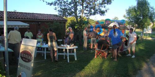 Camping LES GRAVES