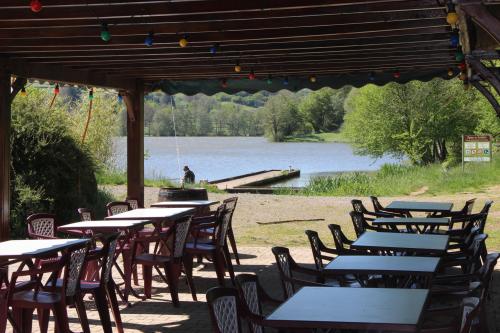 Flower Camping du Lac de Saint Point...
