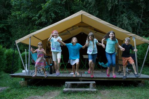 Huttopia Divonne Les Bains