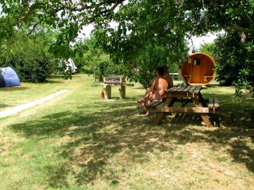 Camping naturiste Le Champ de Guiral