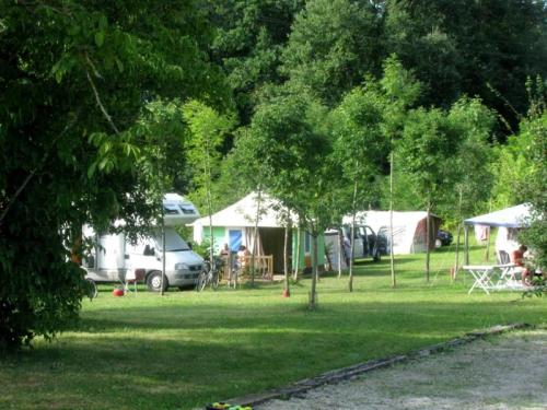 Camping naturiste Le Champ de Guiral
