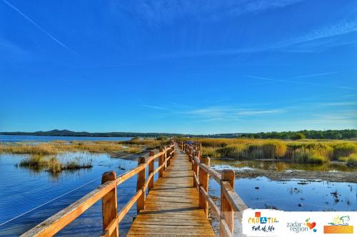 Camping Vransko Jezero Crkvine