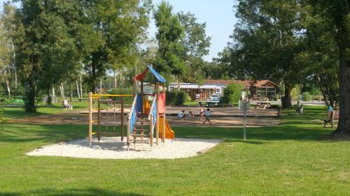 Camping Le Paradis des Dombes