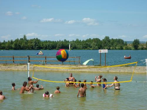 Base de Loisirs - Camping du Lac Cor...