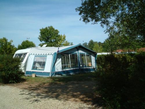Base de Loisirs - Camping du Lac Cor...