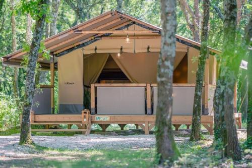 Flower Camping LES TRUFFIERES