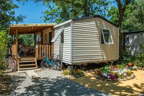 Flower Camping LES TRUFFIERES