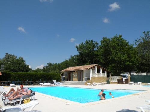 Flower Camping LES TRUFFIERES