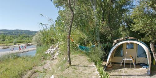 Flower Camping Les Rives de l'Aygues