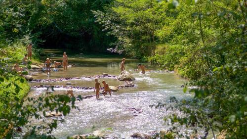 Camping Hélio Nature L'Eglantière