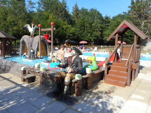 Flower Camping Le Jardin de Sully