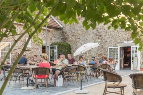 Castel Camping Château de Lez-Eaux