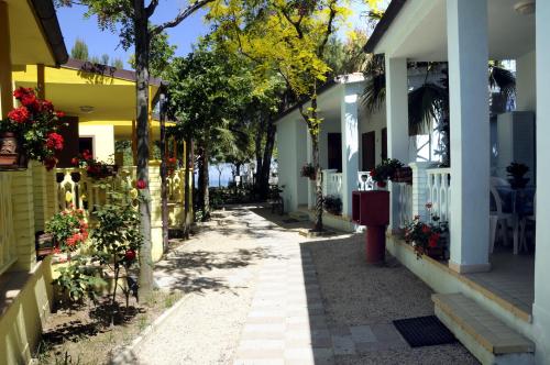 International Camping Torre di Cerra...