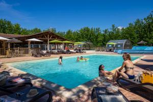 Camping Paradis Lou Castel - Photo 14