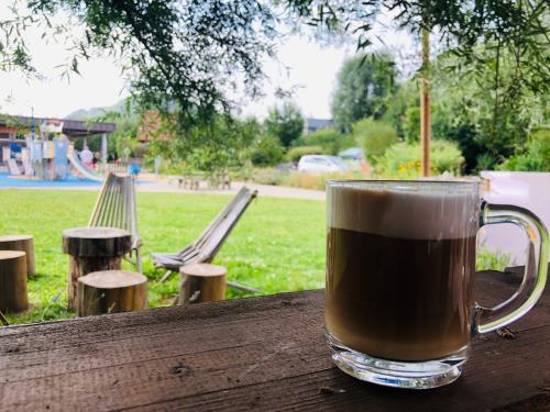 Camping Ecologique LA ROCHE D'ULLY