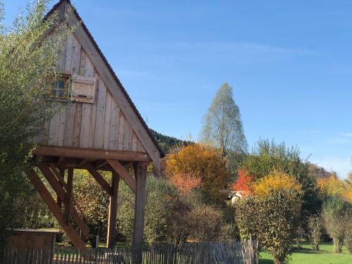 Camping Ecologique LA ROCHE D'ULLY