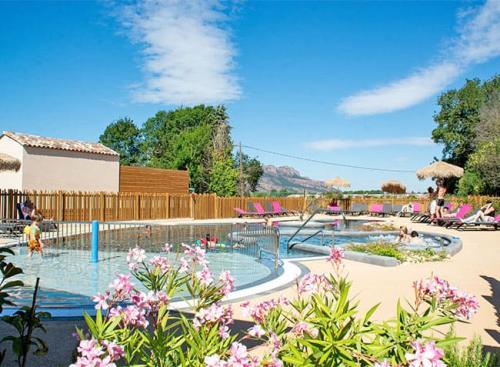 Flower Camping du Moulin des Iscles