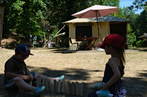 Camping Seasonova Etang de la Vallée