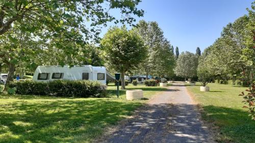 Camping de Thoissey - Val de Saône