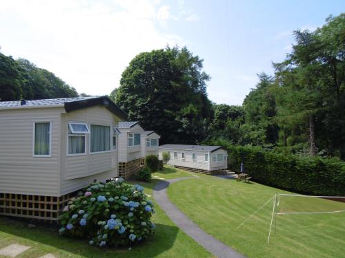 Trees Caravan Park