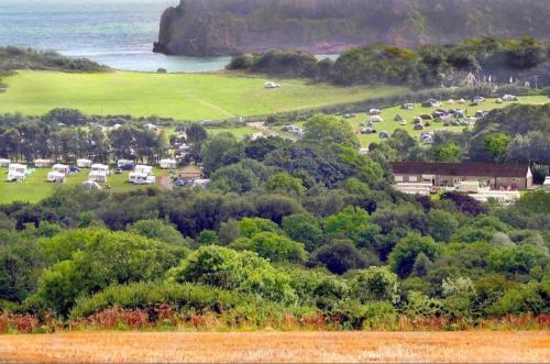 Whitewell Holiday Park Caravan and C...